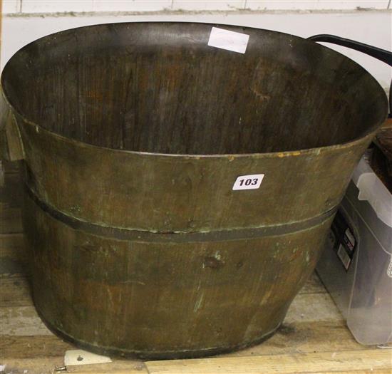 Wooden Vietnamese rice bucket